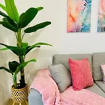 Loft 2 - Space & Conform Close To Center 아파트 *